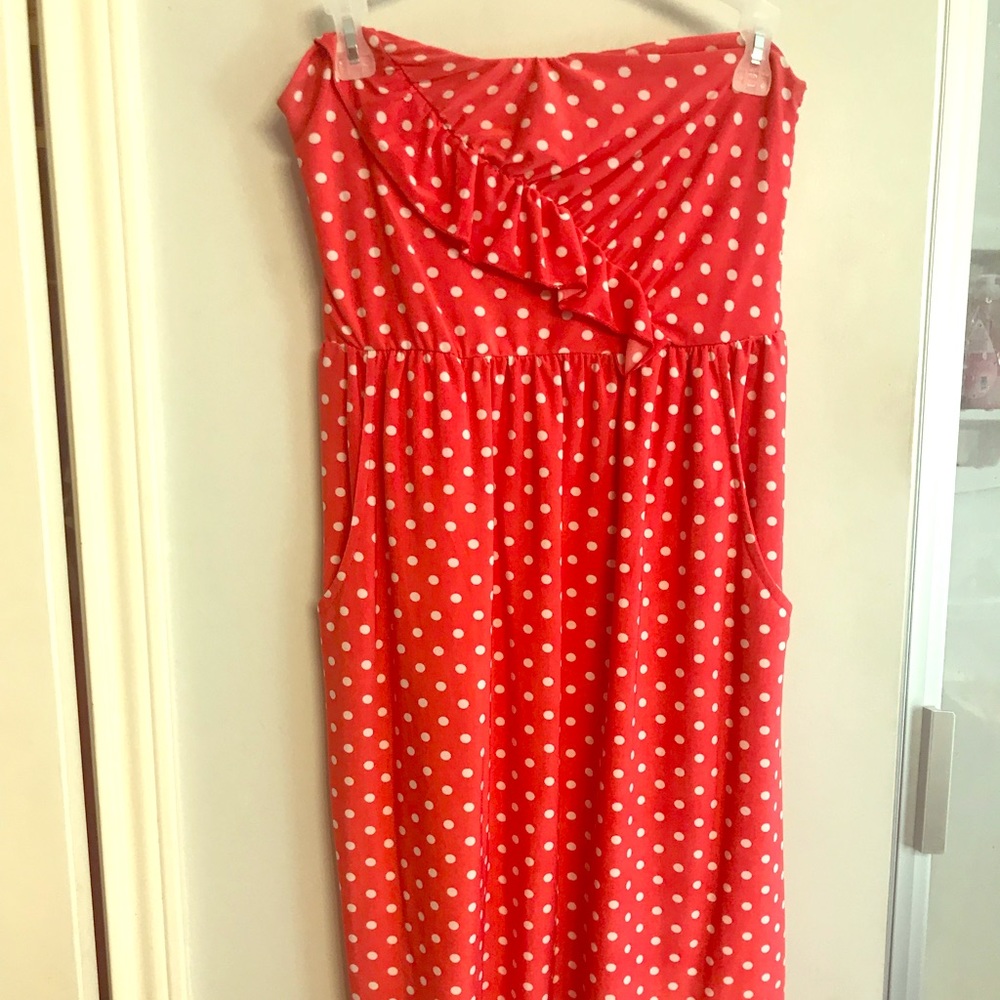 Super cute strapless sundress